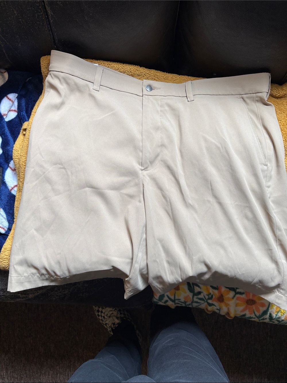 Callaway Men's Khaki Golf Hybrid Shorts